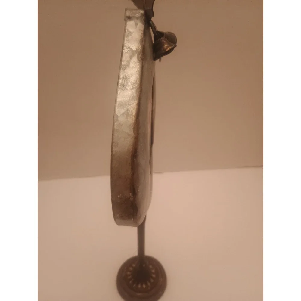 Vintage Metal Picture Frame Stand 16